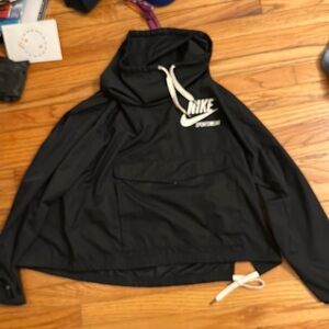 Nike vintage windbreaker